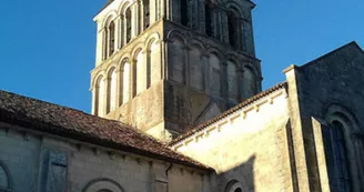 Abbaye de Saint Amant de Boixe Abbaye de Saint Amant de Boixe