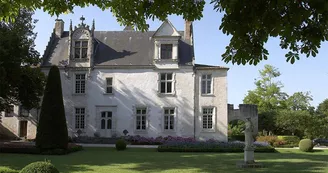 Les Fontaines Bleues - Parc et Jardin du Château de Beaulon Les Fontaines Bleues - Parc et Jardin du Château de Beaulon