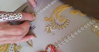 Le Bégonia d'Or - Atelier de broderie