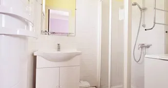 Janicot Didier - Appartement 1 - Maison Guy-Nadette Janicot Didier - Appartement 1 - Maison Guy-Nadette