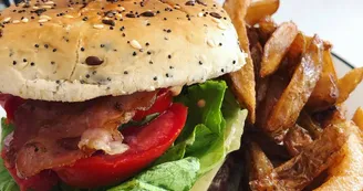 Benny's Café