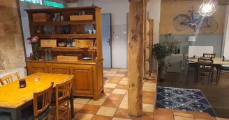 La Porte Bleue