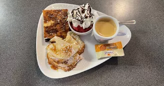 Le Café des Arts Le Café des Arts