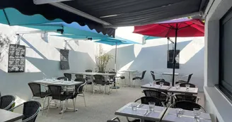 Le Café des Arts Le Café des Arts