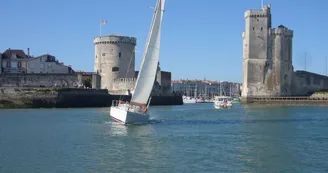 Sortie journée avec nuit à bord - la Voile pour Tous Sortie journée avec nuit à bord - la Voile pour Tous