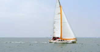 Sortie journée avec nuit à bord - la Voile pour Tous Sortie journée avec nuit à bord - la Voile pour Tous