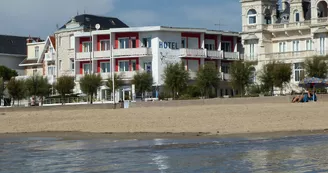 Hôtel Le Trident Thyrsé