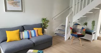 Maison 3 personnes - Bleu et bois Maison 3 personnes - Bleu et bois