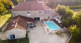Gîte le Patio Bleu - 11 personnes