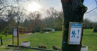 Aire de pique-nique - Etang de Pêche Aire de pique-nique - Etang de Pêche