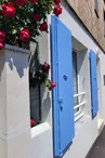 Maison 3 personnes - Bleu et bois